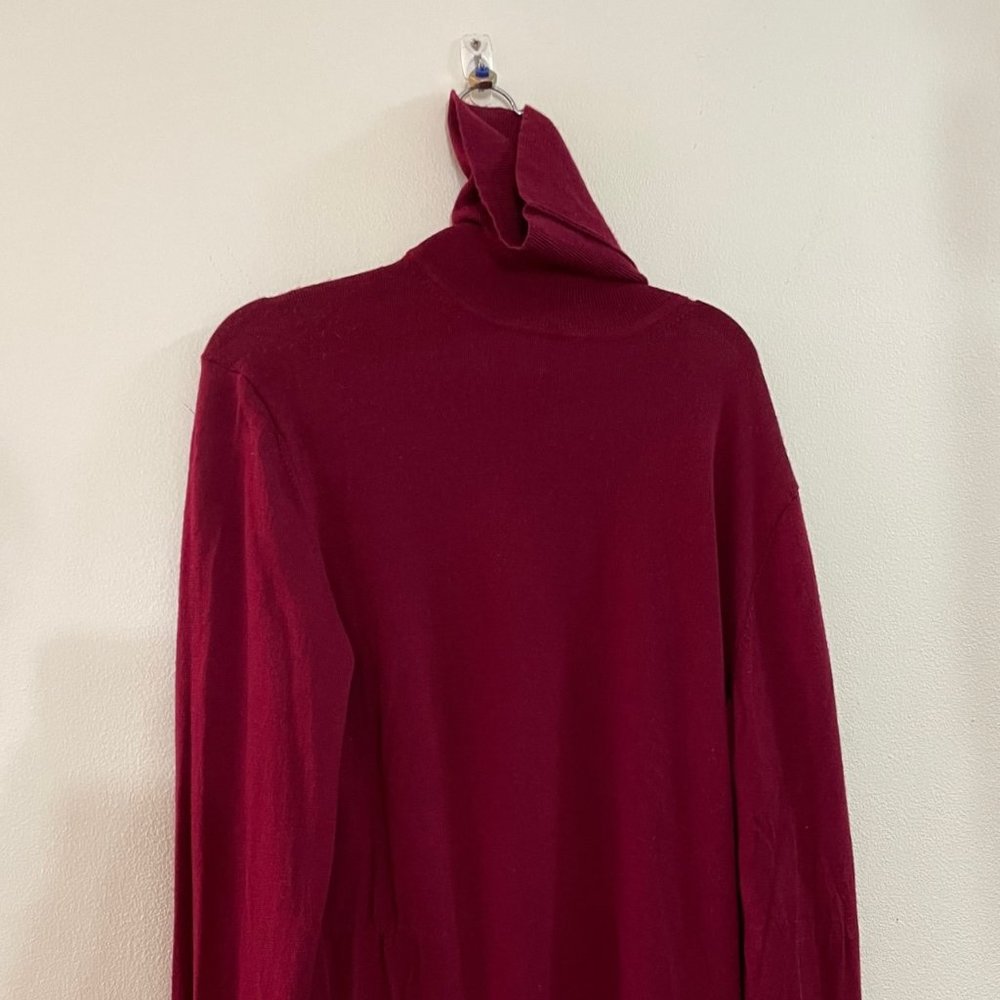 Wine-Red Uniqlo Turtleneck Wool Sweater - Men's Size S